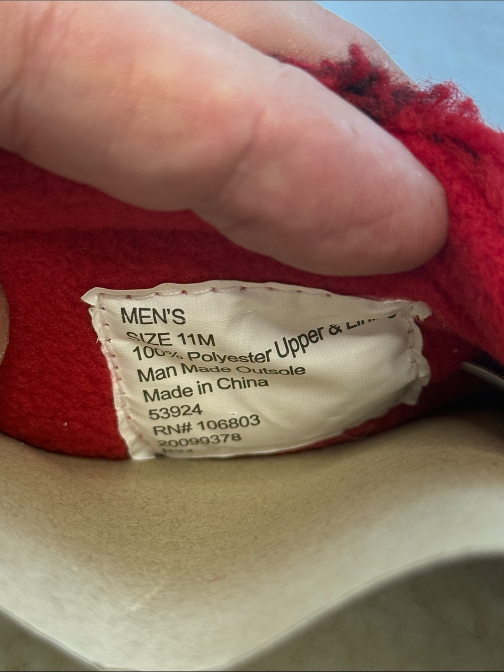 NWT Duluth Trading Co Men’s Red and Black Plaid Bedroom slippers - Picture 3 of 4